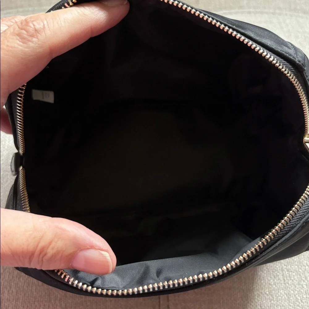 Kate Spade New York cosmetic case - Picture 2 of 6